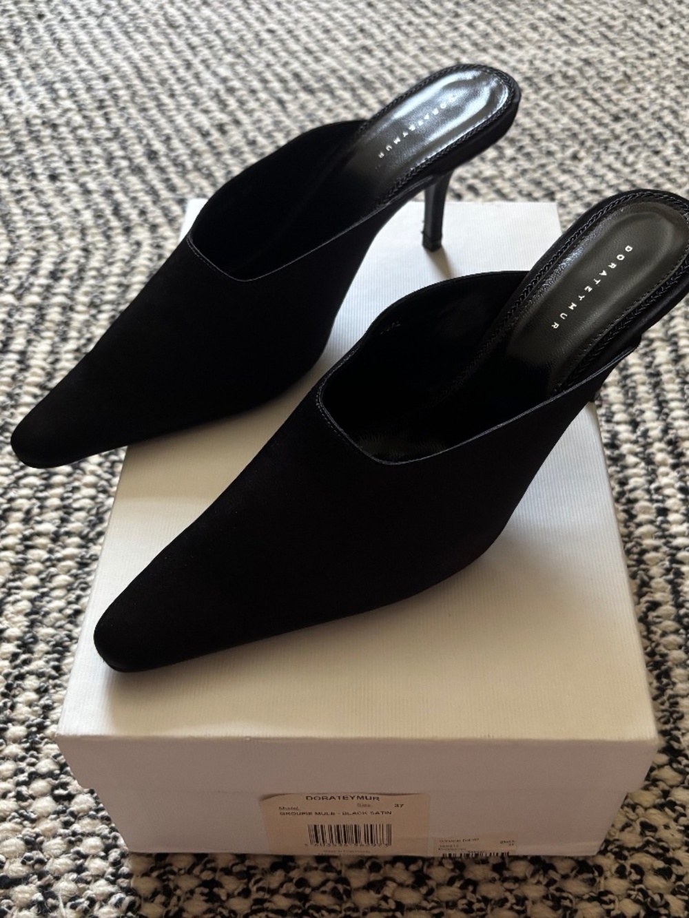 DORATEYMUR 'Groupie' Black Silk MULE Pointed Toe Kitten Heel 37 / 7 US Designer